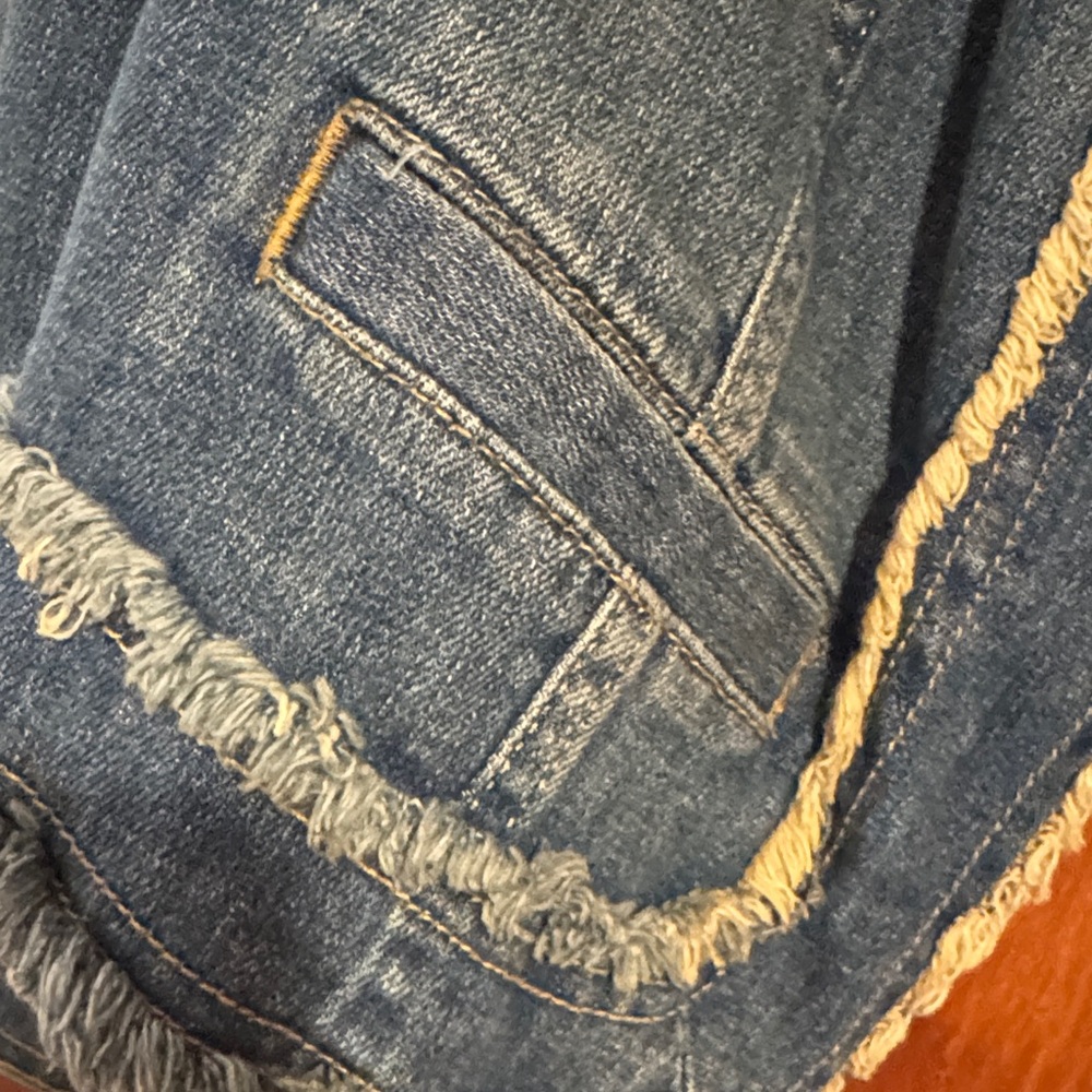 Princess Vera Wang Blue Denim Jacket with Pearl Accents - Picture 4 of 5